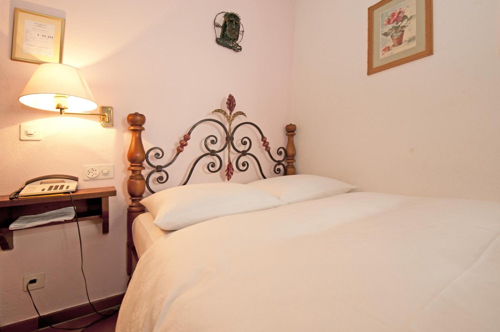 Albergo Ristorante Della Posta 모르코테 외부 사진