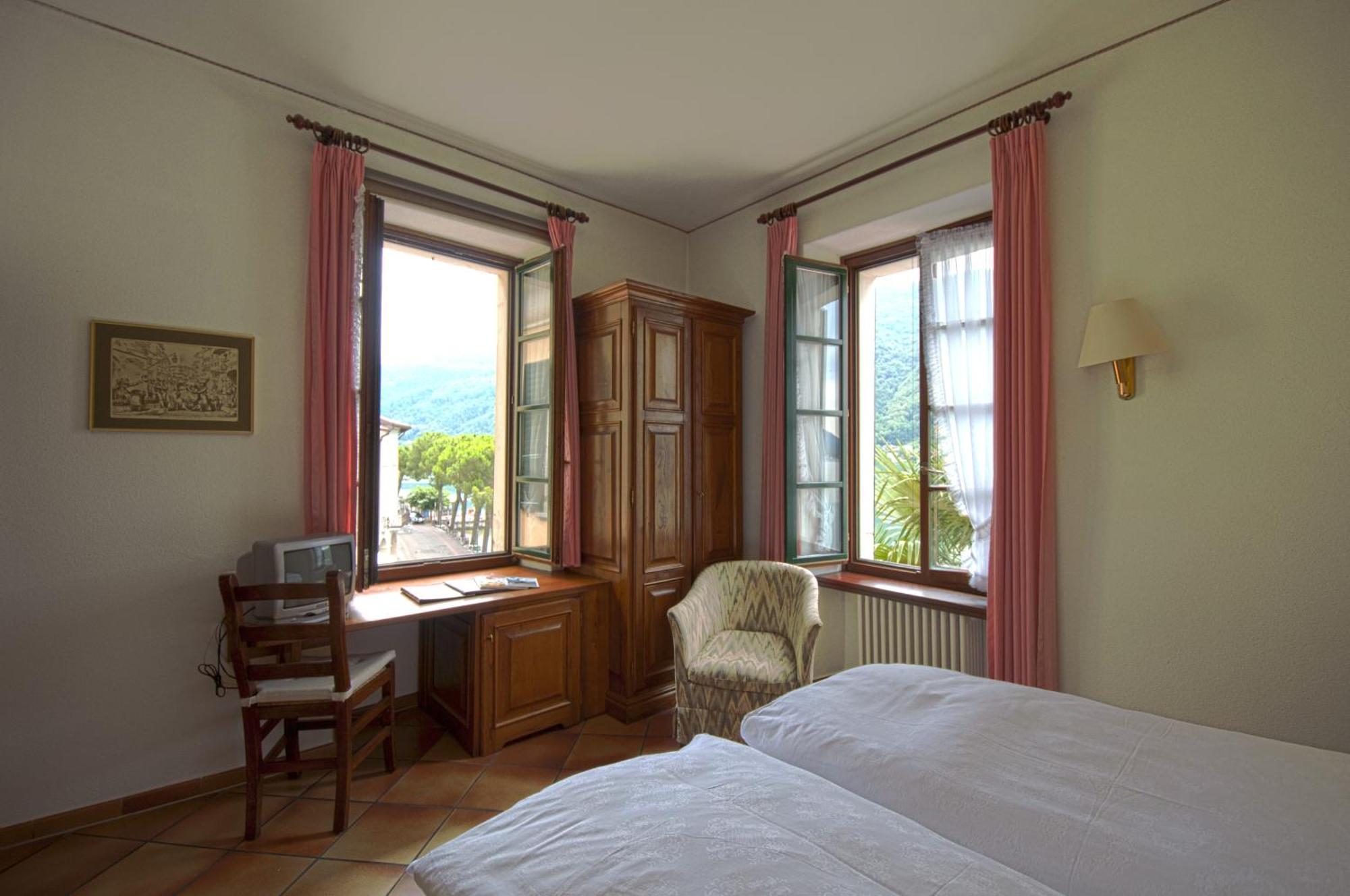 Albergo Ristorante Della Posta 모르코테 외부 사진