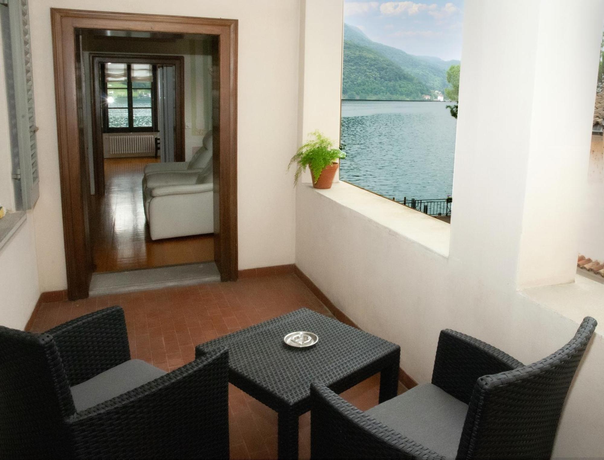 Albergo Ristorante Della Posta 모르코테 외부 사진